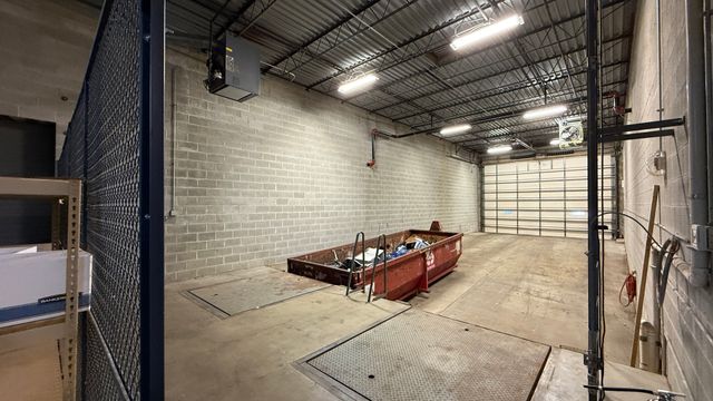 831 Oakton Street 831-837, Elk Grove Village, IL 60007