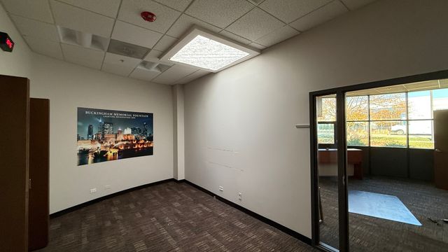 831 Oakton Street 831-837, Elk Grove Village, IL 60007