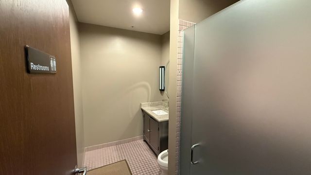 831 Oakton Street 831-837, Elk Grove Village, IL 60007