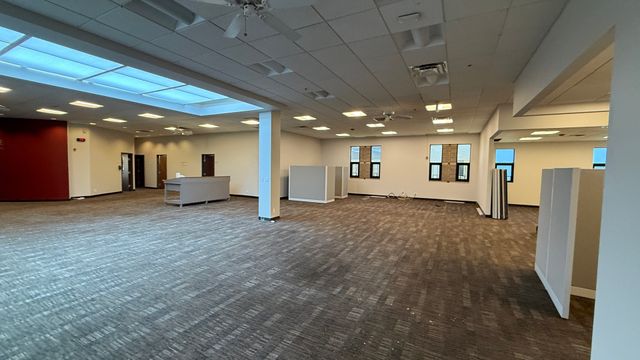 831 Oakton Street 831-837, Elk Grove Village, IL 60007