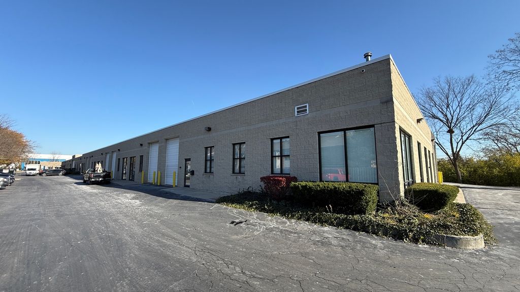 831 Oakton Street 831-837, Elk Grove Village, IL 60007