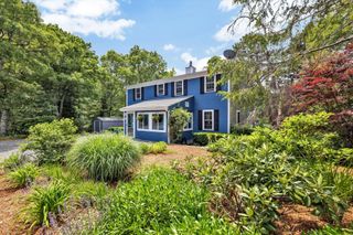 11 Santuit Pond Road, Mashpee, MA 02649