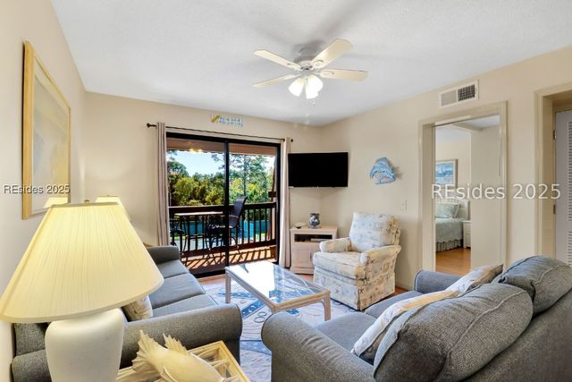40 Folly Field Rd Apt E18, Hilton Head Island, SC 29928