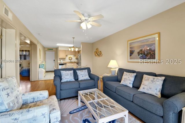 40 Folly Field Rd Apt E18, Hilton Head Island, SC 29928