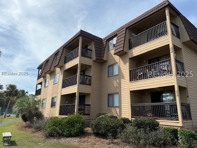 40 Folly Field Rd Apt E18, Hilton Head Island, SC 29928