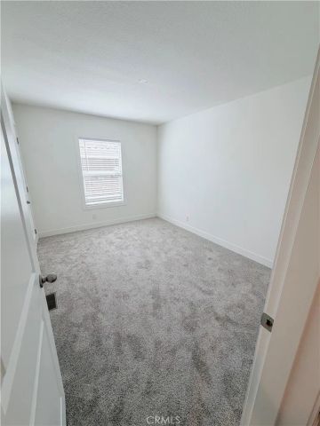 16860 Slover 67, Fontana, CA 92337