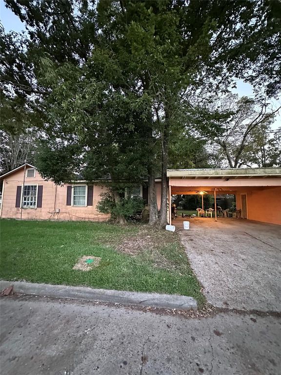 419 Maryland Street, Liberty, TX 77575
