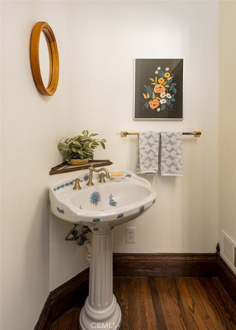 932 N Avenue 65, Los Angeles, CA 90042