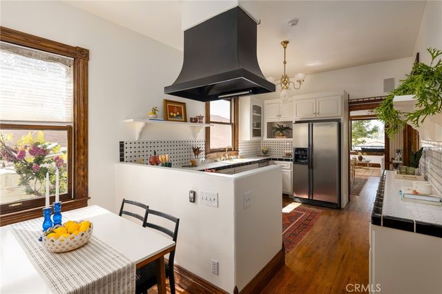 932 N Avenue 65, Los Angeles, CA 90042