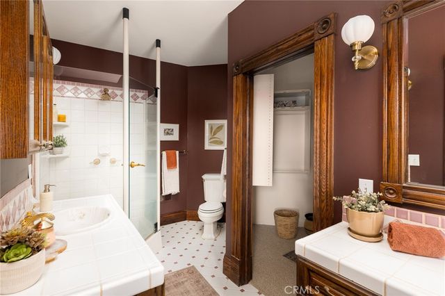 932 N Avenue 65, Los Angeles, CA 90042