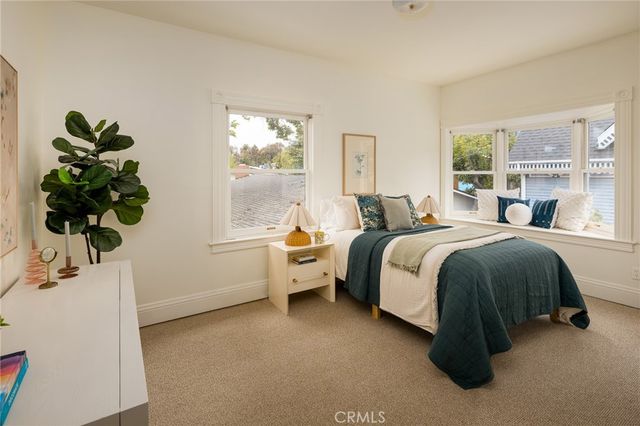 932 N Avenue 65, Los Angeles, CA 90042