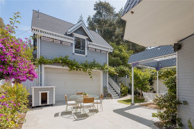 932 N Avenue 65, Los Angeles, CA 90042