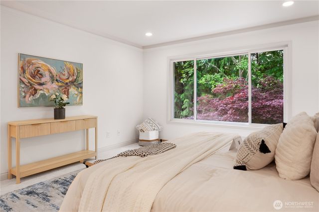 1421 225th Place SE, Sammamish, WA 98075