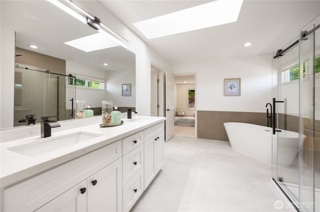 1421 225th Place SE, Sammamish, WA 98075