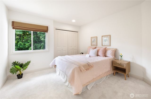 1421 225th Place SE, Sammamish, WA 98075