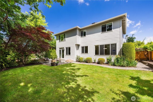 1421 225th Place SE, Sammamish, WA 98075