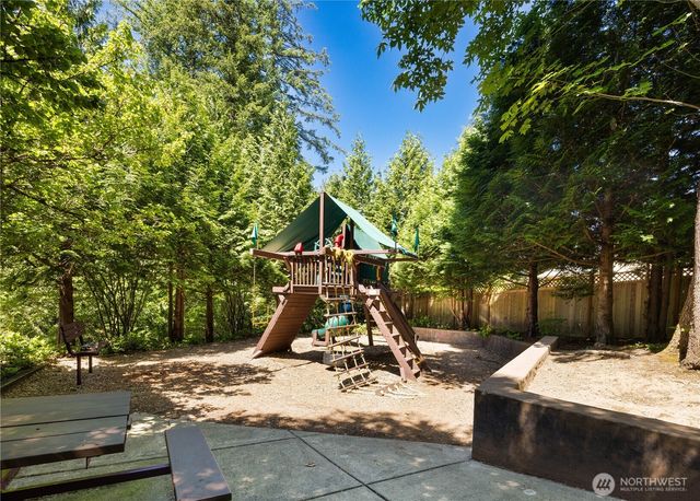 1421 225th Place SE, Sammamish, WA 98075