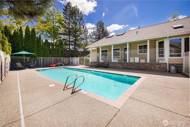 1421 225th Place SE, Sammamish, WA 98075