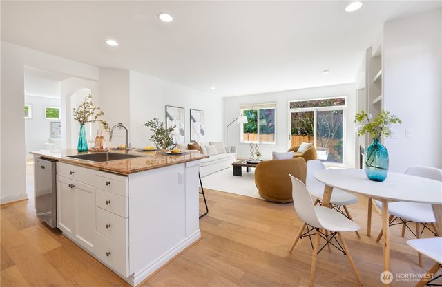 1421 225th Place SE, Sammamish, WA 98075