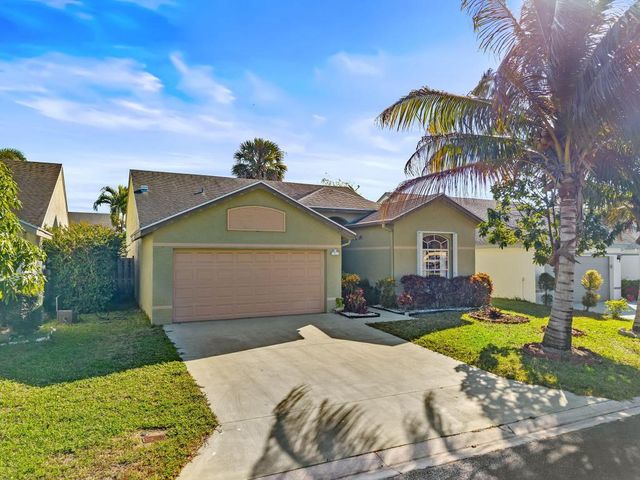 113 Cypress Lane, Royal Palm Beach, FL 33411