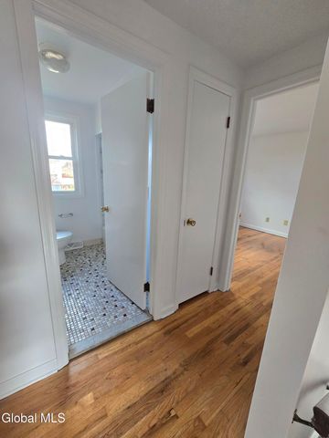 19 Commodore Street A, Colonie, NY 12205