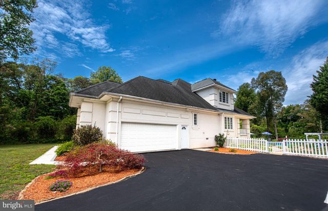 1054 BAYARD RD, Lothian, MD 20711