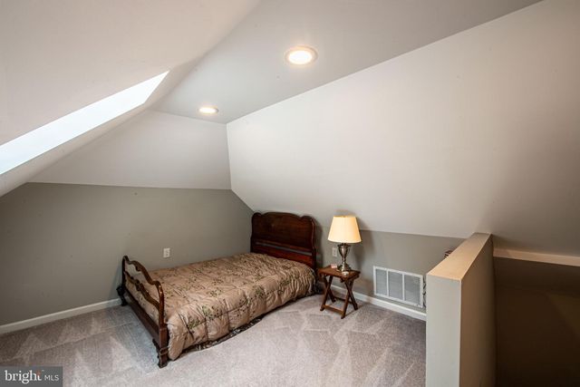 1054 BAYARD RD, Lothian, MD 20711