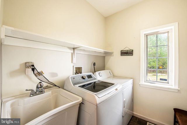 1054 BAYARD RD, Lothian, MD 20711