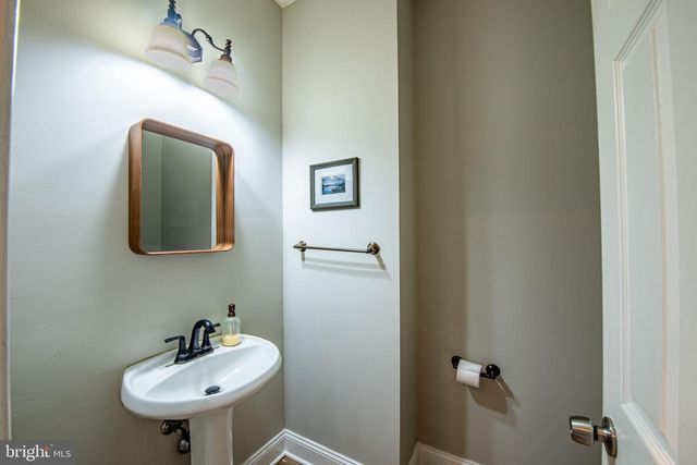 1054 BAYARD RD, Lothian, MD 20711