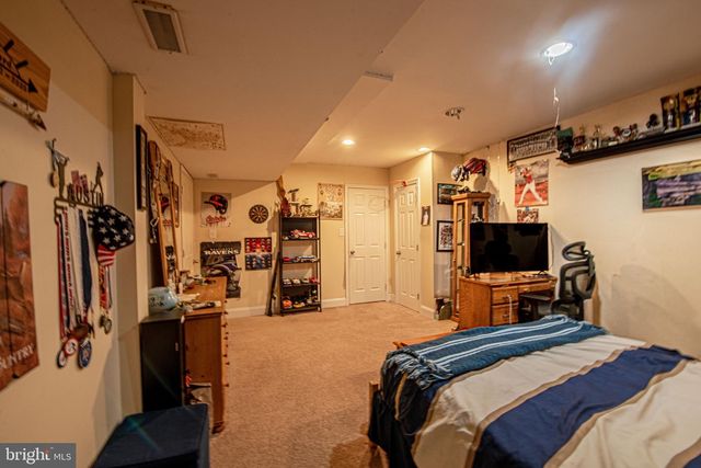 1054 BAYARD RD, Lothian, MD 20711