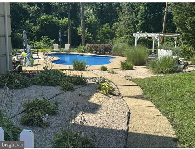 1054 BAYARD RD, Lothian, MD 20711