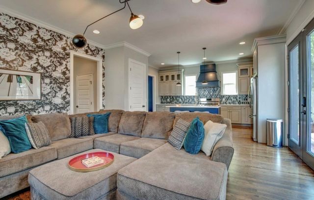 928 N 6th St, Nashville, TN 37207