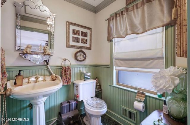 410 Thompson Avenue, Middletown, NJ 07748