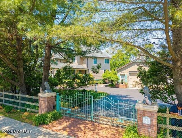 410 Thompson Avenue, Middletown, NJ 07748