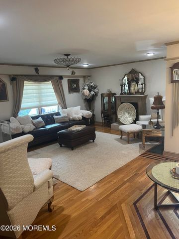 410 Thompson Avenue, Middletown, NJ 07748