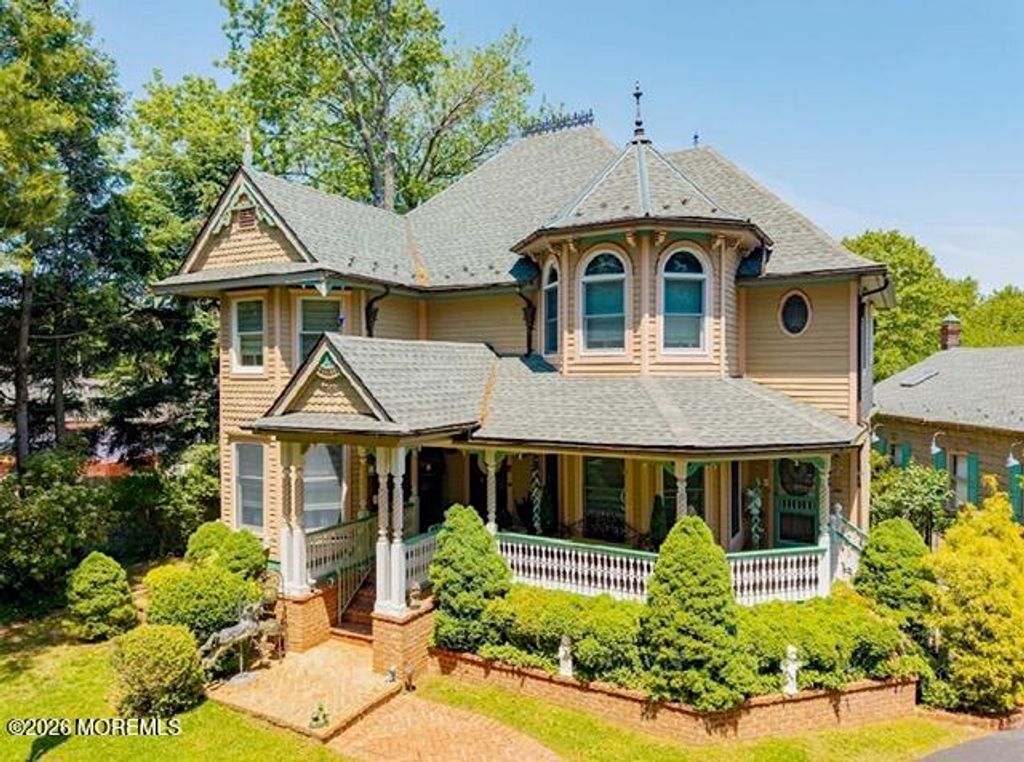 410 Thompson Avenue, Middletown, NJ 07748