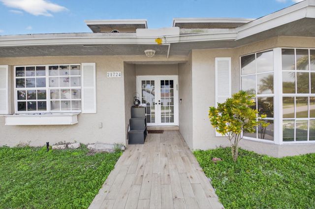 21724 Little Bear Way, Boca Raton, FL 33428
