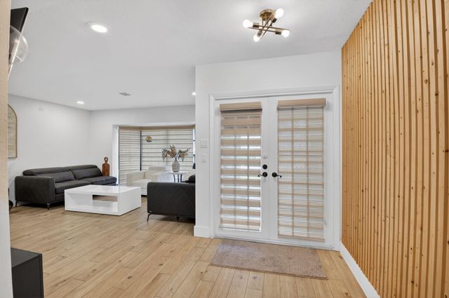 21724 Little Bear Way, Boca Raton, FL 33428