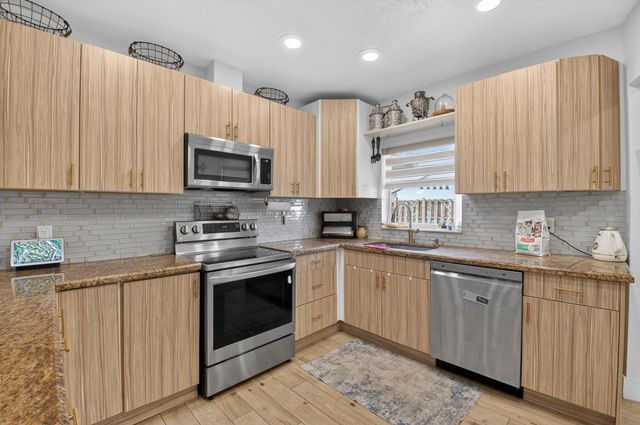 21724 Little Bear Way, Boca Raton, FL 33428