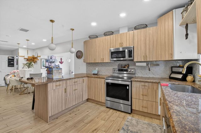 21724 Little Bear Way, Boca Raton, FL 33428