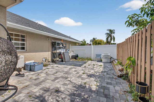 21724 Little Bear Way, Boca Raton, FL 33428