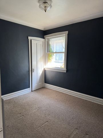 4741 N Kilbourn Avenue 2, Chicago, IL 60630