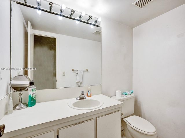 2910 SW 87th Ter 1701, Davie, FL 33328