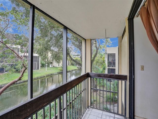 2910 SW 87th Ter 1701, Davie, FL 33328