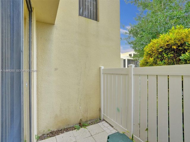 2910 SW 87th Ter 1701, Davie, FL 33328