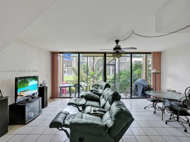 2910 SW 87th Ter 1701, Davie, FL 33328