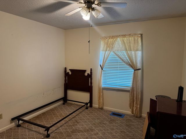 4234 Lawson Gap Road, Boaz, AL 35957