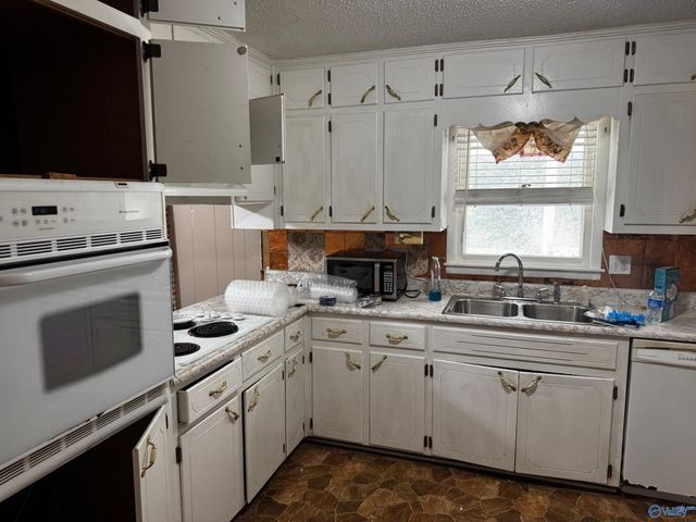 4234 Lawson Gap Road, Boaz, AL 35957