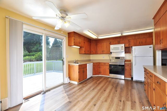 5 Garrison Terrace, Bloomfield, CT 06002