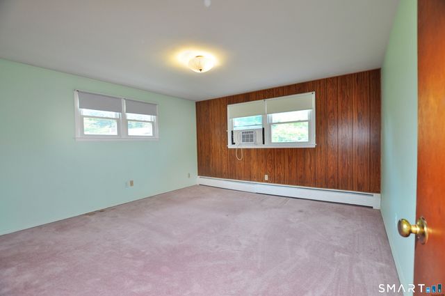 5 Garrison Terrace, Bloomfield, CT 06002